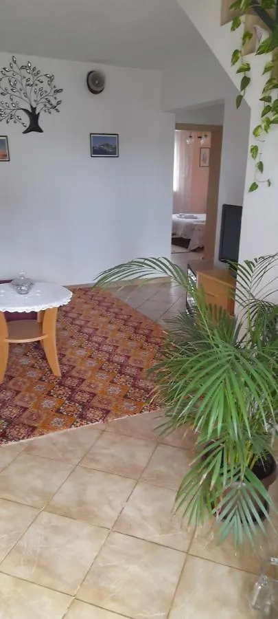 Oaza Apartment Cavle 0*,  Croatia